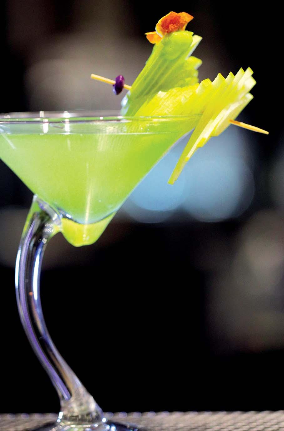 Green Αpple Martini 8.00 (vodka, green apple liqueur, green apple juice, lime, sugar syrup) Gialova Sunrise 8.00 (gin, mandarin purée, ginger, cinnamon syrup, triple-sec, lime) Dry Martini 8.