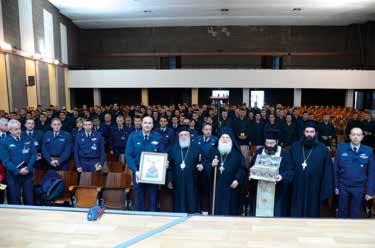 Ἡ Ἁγία Ζώνη κατά τήν παραμονήν της στήν Τρίπολι μεταφέρθηκε πρός εὐλογίαν στήν Ἀστυνομική Διεύθυνση Ἀρκαδίας καί στήν Περιφερειακή Ἀστυνομική Διεύθυνση Πελοποννήσου, στήν Πυροσβεστική Ὑπηρεσία