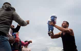 Η Ανθρωπότητα στο Σκαμνί Humanity on Trial Jonas Bruun 70 2019 Δανία, Ελλάδα ΠΑΤΡΑ, ΑΜΑΛΙΑΔΑ Ο Δάσκαλος Είναι το Παιδί Let the Child be the Guide Alexandre Mourot 100 2017 Γαλλία ΒΟΛΟΣ Ο Σαλάμ Αλντίν