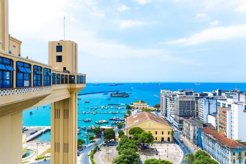 7 η ημέρα: Σαλβαδόρ Ντε Μπαΐα (Ξενάγηση) Εντύπωση προκαλεί n χωροταξική διάρθρωση του Σαλβαδόρ, το οποίο χωρίζεται στη Cidade Alta (την Άνω πόλη) και τη Cidade Baixa (την Κάτω πόλη), υποδηλώνοντας