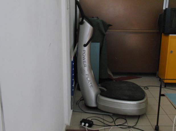 14 Εικόνα 1: Πλατφόρμα δόνησης Power Plate Εικόνα 2: Μηχάνημα Chronojump: Aξιολόγηση εκρηκτικής δύναμης των