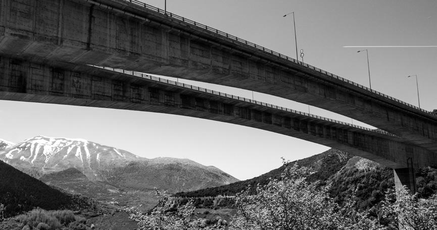 υποδομής και κτιριακά