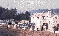 Τα κάτοπτρα που χρησιμοποιούνται στους σταθμούς ηλιακής ενέργειας σπαταλούν μεγάλο ποσοστό της ακτινοβολίας με την ανάκλαση, ενώ τα ηλιακά στοιχεία αξιοποιούν μόνο κάποια συγκεκριμένα μήκη κύματος.