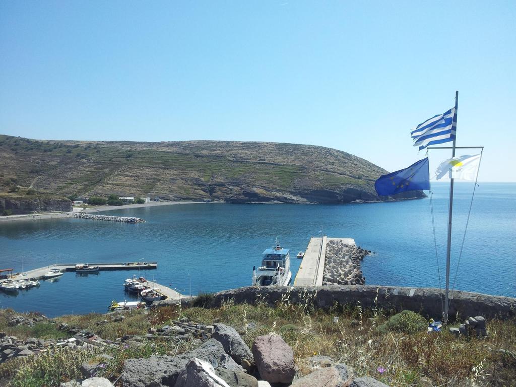 Ά γ ι ο ς Ε υ σ τ ρ ά