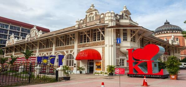 KUALA LUMPUR CITY ORIENTATION ΠΕΡΙΗΓΗΣΗ ΣΤΗ ΠΟΛΗ Έναρξη: 09:00 Διάρκεια: 3,5 ώρες Βυθιστείτε στην ακμάζουσα και ζωντανή πρωτεύουσα της Μαλαισίας σε αυτή την περιεκτική περιήγηση στην πόλη.
