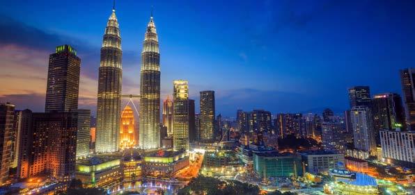 KUALA LUMPUR BY NIGHT ΒΡΑΔΙΝΗ ΠΕΡΙΗΓΗΣΗ ΣΤΗ ΠΟΛΗ Έναρξη: 18:30 Διάρκεια: 4 ώρες Δεν υπάρχει καλύτερος χρόνος για να εξερευνήσετε το μαγευτικό κεφάλαιο της Μαλαισίας παρά λίγο μετά το ηλιοβασίλεμα.