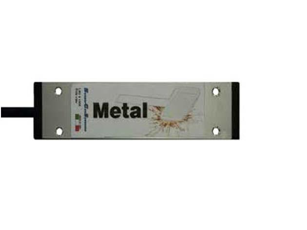 Mesh Metal ανιχνευτής για μεταλλικές σκάλες, εξόδους κινδύνου Ανιχνευτής για εγκατάσταση απευθείας κάτω από την προσγείωση της εξόδου ασφαλείας ή στις πλευρές των δοκών της σκάλας έκτακτης ανάγκης.