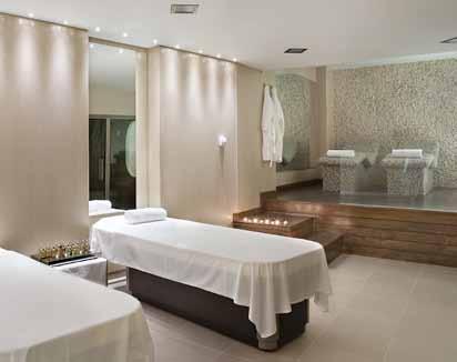 Ένας μικρόκοσμος spa για ιδιωτικές στιγμές που περιλαμβάνει πισίνα