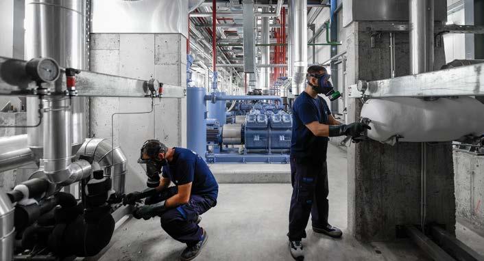 Μέρος των υλικών υφίστανται επεξεργασία και όλες οι κατασκευές ολοκληρώνονται στις ιδιόκτητες εγκαταστάσεις µας.