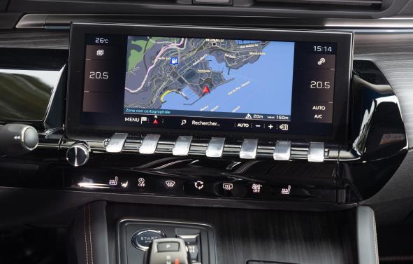 Navigation System που περιλαμβάνει : Οθόνη αφής 10'' HD χωρητικής τεχνολογίας, Διακόπτες τύπου πλήκτρων πίανου, 3D Navigation, Λειτουργία Mirror Screen (Apple CarPlay TM / MirrorLink / Android Auto