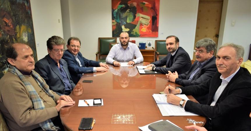 3 Συνάντηση Προεδρείου ΟΕΕ με Υφυπουργό Οικονομίας και Ανάπτυξης, Στάθη Γιαννακίδη Δύο καίρια θέματα για τις αναπτυξιακές προοπτικές της χώρας και την αποτελεσματικότερη αξιοποίηση των κονδυλίων, που