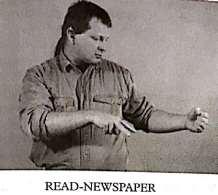 Σχήμα 23: Δομή: θέμα σχόλιο «NEWSPAPER READ» «It s the newspaper that I m reading» «την εφημερίδα είναι που διαβάζω» Sutton- Spence & Woll (1999:61) Επομένως, σύμφωνα με τους Sutton- Spence & Woll