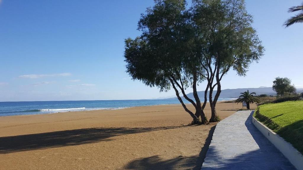 σύνολο σχεδόν των Μηχανικών που ασχολούνται με αποτυπώσεις (Τοπογράφοι, Πολιτικοί Μηχανικοί, Μηχ. Ορυκτών Πόρων, κ.α.) Στη συνέχεια περιγράφεται συνοπτικά η μεθοδολογία λήψης των μετρήσεων στο πεδίο και συνδυαστικής εφαρμογής των τεχνικών στατικού εντοπισμού και στάσης-και-αναχώρησης.