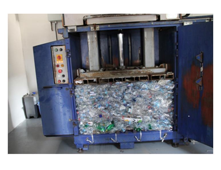 ΠΛΑΣΤΙΚΟ H ανακύκλωση πλαστικών είναι γενικά δύσκολη και πολλές φορές οικονοµικά ασύµφορη.