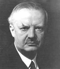 Vererbung) του Weismann, και τον συναρπάζουν τα προβλήματα της εμβρυολογίας -το 1924, η Hilde Mangold (φοιτήτρια του Spemann), ανακοινώνει ότι όταν μεταμόσχευσε μέρος (το οποίο