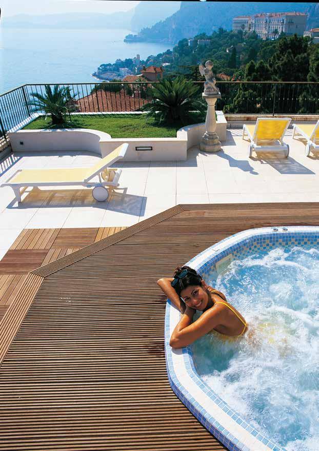 26 Mosaic 220 Square Lounger 27 IDEALES SPA MOSAIC Πολυτέλεια και παράδοση Η σειρά των Ideales Spa που συνδυάζει τη