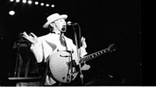 KID CREOLE AND THE COCONUTS ο Kid Creole και οι Coconuts είναι μια αμερικανική μουσική ομάδα που δημιουργήθηκε και οδηγείται από τον August Darnell.