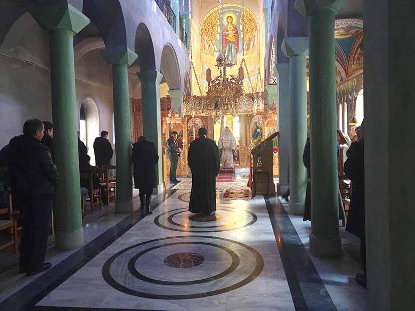 Ἀλέξιος καὶ τρεῖς ἀκόμη Ἱερεῖς καὶ παρέστη πλῆθος Ὀρθοδόξων πιστῶν.