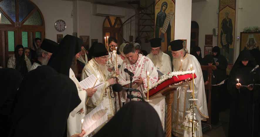 Ἑορτὴ Ἁγίου Νεκταρίου Πενταπόλεως Τὴν Πέμπτη, 9/22-11-2018, ἑορτάσθηκε ἡ μνήμη τοῦ ἐν Ἁγίοις Πατρὸς ἡμῶν Νεκταρίου Ἐπισκόπου Πενταπόλεως τοῦ Θαυματουργοῦ τοῦ ἐν Αἰγίνῃ στοὺς Ἱεροὺς Ναοὺς τῆς χώρας