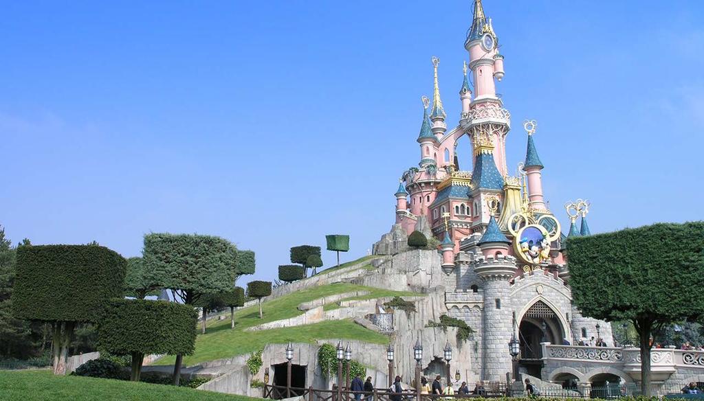Παρίσι με διαμονή στην Disneyland Αναχωρήσεις: 13.10, 25.10, 17.11, 22.11, 29.11, 06.12, 14.12 5, 6 ημέρες ΠΡΟΓΡΑΜΜΑ ΕΚΔΡΟΜΗΣ 1 η ημέρα.