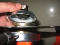 clockwise, it will be replaced. Fit the blade.