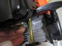 Before switching on the unit, always checking the oil Check before use! Danger of injury!