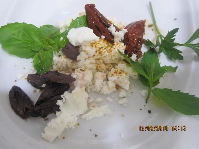 ΕΛΛΗΝΙΚΕΣ ΓΕΥΣΕΙΣ ΓΙΑ Βrunch (Γεύμα ανάμεσα στο πρωϊνό και το μεσημεριανό) ME BAΣΙΚΟ ΥΛΙΚΟ ΤΗ ΦΕΤΑ