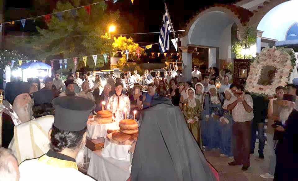 ΤΗΣ ΟΡΘΟΔΟΞΙΑΣ (Ἅγιος Δημήτριος), ὅπου τὴν ἐπιστασία ἔχει ὁ Αἰδ. π. Στυλιανὸς Τομαής. Στὸν δὲ Ἱερὸ Ναὸ Κοιμήσεως Θεοτόκου στὸ Περιστέρι λειτούργησε ὁ Θεοφ. Γαρδικίου κ. Κλήμης μετὰ τοῦ Ἐφημερίου Αἰδ.