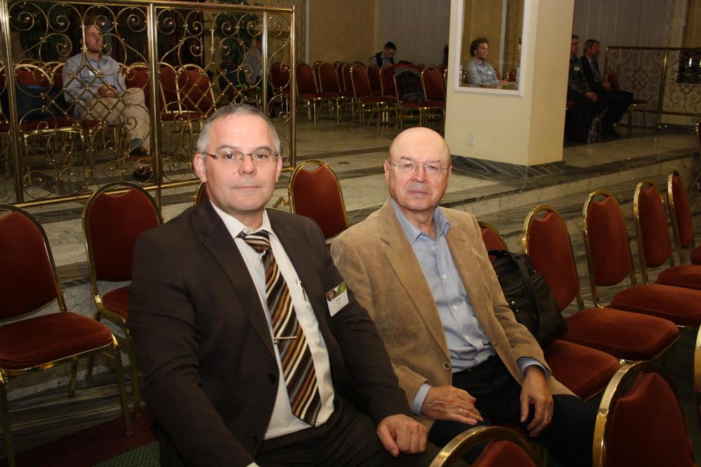 Οι καθηγητές πανεπιστημίου: Prof. R.