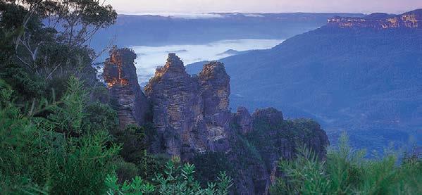 Εξερευνήστε την παγκόσμια κληρονομιά των Blue Mountains και στη συνέχεια χαρείτε ενα ευχάριστο ταξίδι στο Featherdale Wildlife Park.
