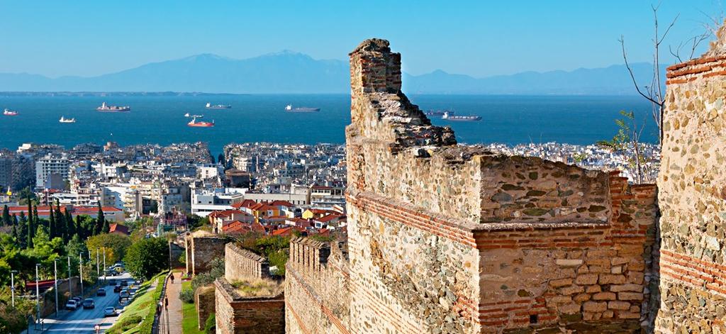 Being the second largest city in Greece, Thessaloniki combines