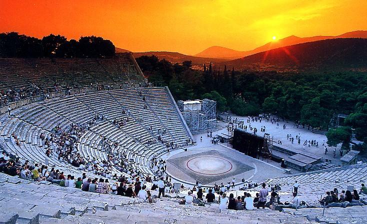 ΑΡΦΑΙΟ ΘΕΑΣΡΟ ΕΠΙΔΑΤΡΟΤ Από όλα τα αρχαύα θϋατρα το θϋατρο τησ Επιδαύρου εύναι το ωραιότερο και το καλύτερα διατηρημϋνο. Προοριςμϋνο για τη διαςκϋδαςη αςθενών ϋχει χωρητικότητα 13.000 θεατών.