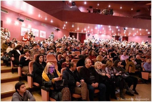 τουσ Νζουσ Μουςικοφσ Χωρίσ Σφνορα, τον Καλλιτεχνικό Σφλλογο Κεάτρου «Κεατρικζσ Ρινελιζσ» και το μουςικό ςχιμα του 3ου ΓΕΛ Γιαννιτςϊν.
