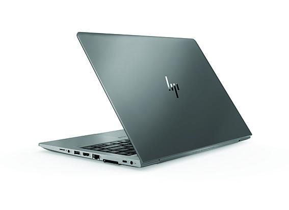 1,6 GHz, έως 3,9 GHz με την τεχνολογία Intel Turbo Boost, μνήμη cache 6 MB L3, 4 πυρήνες); Intel Core i7 8565U με κάρτα γραφικών Intel UHD 620 (βασική συχνότητα 1,8 GHz, έως 4,6 GHz με την τεχνολογία