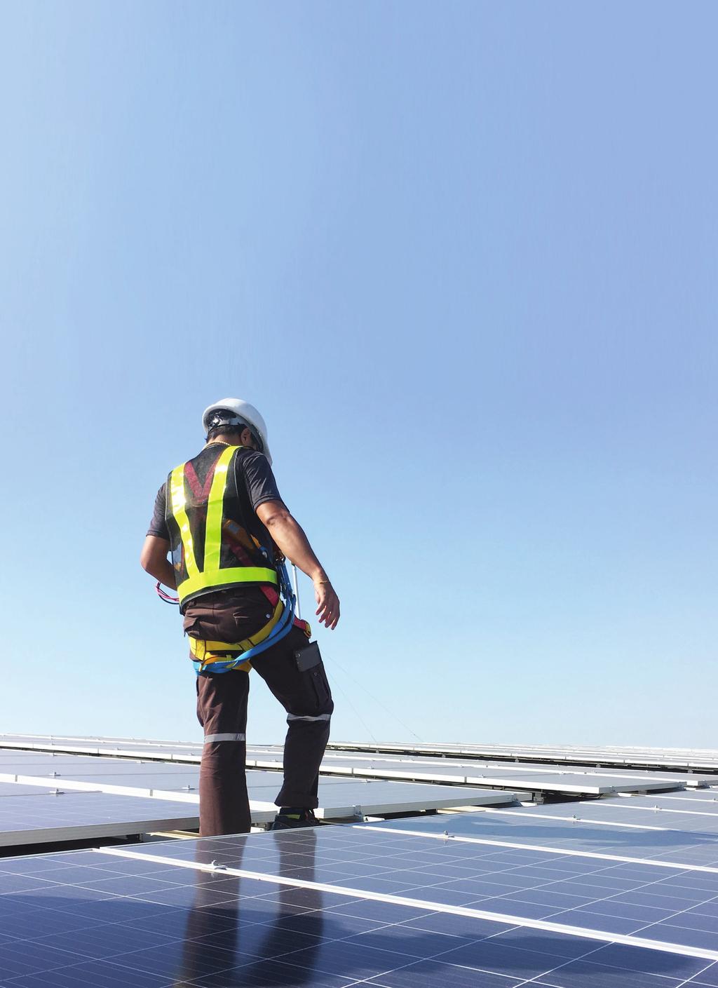 ΓΙΑΤΊ SUNTECHNICS; Why Suntechnics? - Οι άνθρωποι μας, η δύναμη μας! Εμπειρία, άριστη τεχνογνωσία και καταρτισμένο προσωπικό.