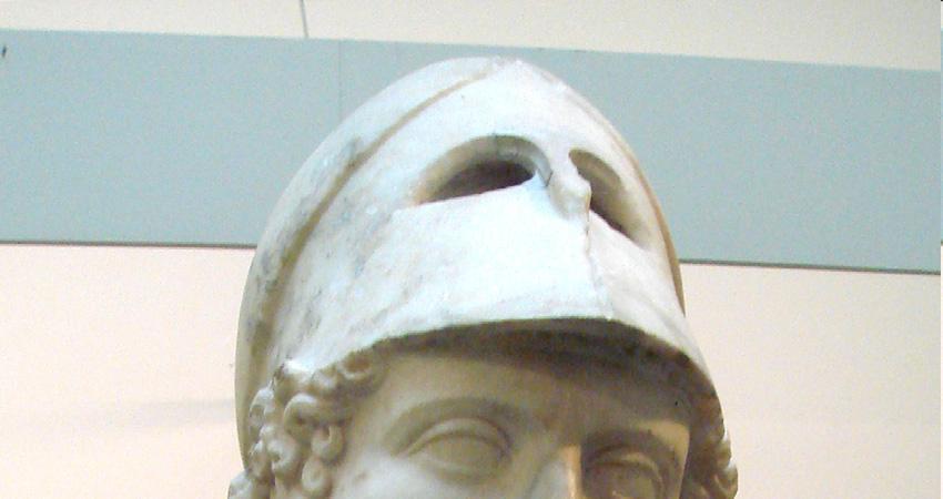 Περικλής [Θουκυδίδης] 430 π.χ. Έχουμε δηλαδή ένα πολίτευμα, το οποίο δεν αντιγράφει τους νόμους των άλλων. Μάλλον εμείς αποτελούμε υπόδειγμα για ορισμένους παρά μιμούμαστε άλλους.