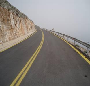 με υπόβαση και καταστρώματος. βάση.