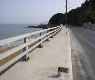 Η κατασκευή πεζόδρομου από την πλευρά της θάλασσας στην θέση Καλαμάκι δήμου Νέας Κυδωνίας 4.