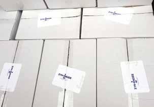 10 Eπισιτιστική Βοήθεια Food Aid 11Τομείς Δραστηριότητας Support Areas H ΣΥΝ-ΕΝΩΣΙΣ υλοποιεί πρόγραμμα επισιτιστικής στήριξης οικογενειών με ανήλικα τέκνα που διαβιούν σε συνθήκες υλικής στέρησης,