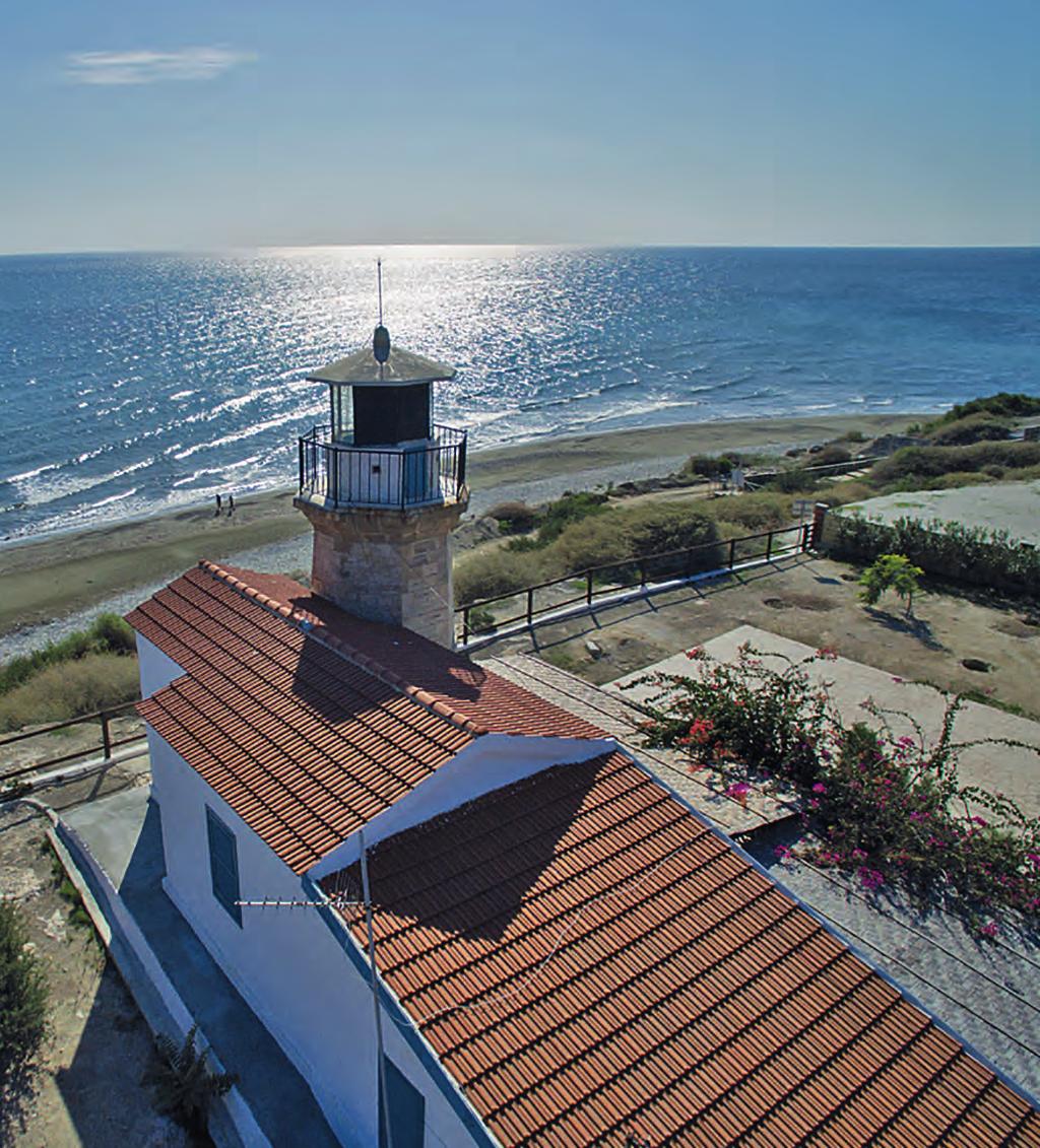 ΠΕΡΒΟΛΙΑ / PERVOLIA ΠΑΡΑΛΙΑ ΦΑΡΟΣ Faros Beach Βρίσκεται ακριβώς νότια του χωριού Περβόλια στο Ακρωτήρι του Κιτίου. Faros (Lighthouse) Beach is located just south of Pervolia village at Cape Kiti.