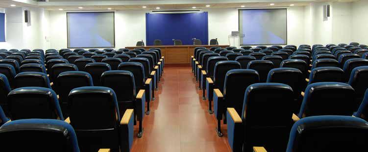 Στο Πανεπιστήμιο Frederick, όλες οι Σχολές συντηρούν άρτια εξοπλισμένα εξειδικευμένα εργαστήρια, τα οποία χρησιμοποιούνται για εκπαιδευτικούς ή και για ερευνητικούς σκοπούς.
