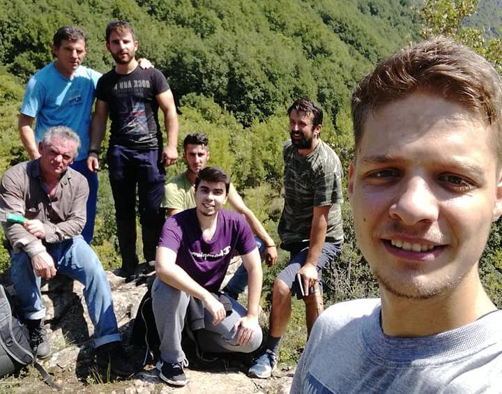 Πρόκειται για ένα πολύµορφο και πολυσέλιδο πόνηµα που αναφέρεται στο χωριό Κλειτσό Ευρυτανίας και την ευρύτερη περιοχή µε πάµπολλα ιστορικά λαογραφικά και πολιτιστικά στοιχεία που βεβαίως αφορούν και