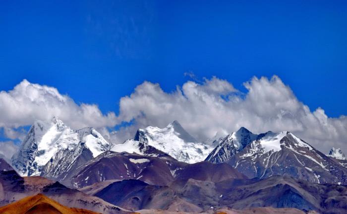 Exploring Himalaya by Versus Travel! "Είδα όλα τα έθνη να μεγαλώνουν όχι με σοφία, αλλά με τη θέληση για καταστροφή. Είδα να αναπτύσσουν τη στρατιωτική τεχνολογία τους.