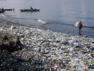 τόνοι Παραλία 1,418,000 τόνοι (η μεγαλύτερη συγκέντρωση πλαστικών) Πυθμένας της θάλασσας