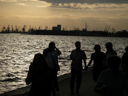 Αξίζει όμως ο επισκέπτης της να δει και το σύγχρονο πρόσωπο της πόλης.