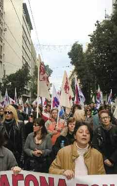 Η στρατιωτική θητεία των γυναικών στο φόντο της «ισοτιμίας» τους.