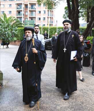 Παντελέημων, που πολλοί τον θυμούνται στην Αυστραλία καθώς είχε υπηρετήσει εδώ ως Επίσκοπος Θεουπόλεως στην δεκαετία του 70, προεξήρχε της εξοδίου ακολουθίας.