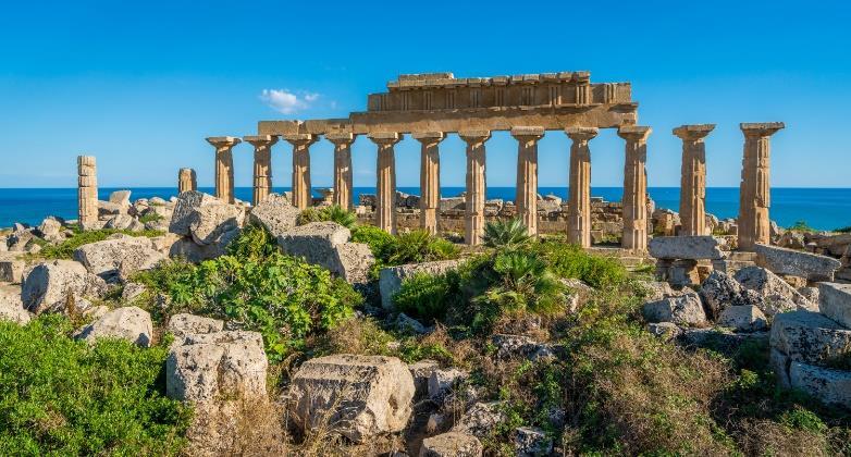 4η ημέρα: Συρακούσες Πιάτσα Αρμερίνα Ακράγαντας (οδική διαδρομή ξεναγήσεις) Νωρίς το πρωί αφήνουμε την πόλη των Συρακουσών με προορισμό τον Ακράγαντα, μία από τις επιφανέστερες πόλεις της Μεγάλης