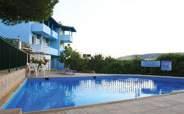 Ταξιδιωτική ασφάλιση. ERYTHA BEACH ΚΑΡΦΑΣ 4 Το Erytha Hotel & Resort βρίσκεται ακριβώς επάνω στην αμμώδη παραλία του Καρφά στη Χίο.