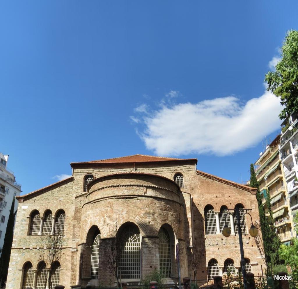 Αχειροποίητος Η εκκλησία της Αχειροποιήτου ((Παναγία) Ἀχειροποίητος) είναι παλαιοχριστιανική βασιλική της Θεσσαλονίκης, σωζόμενη σήμερα στην ίδια μορφή που κατασκευάστηκε τον 5ο αιώνα - γεγονός που